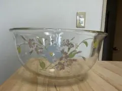 パイレックス　ヴィンテージアイテム 花柄 ガラスボウル 調理用ボウルのサムネイル
