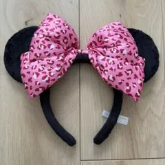 ディズニー カチューシャ　ピンク　ヒョウ柄