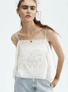 H&M イギリス刺繍キャミトップス