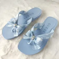 新品　GUESS　ゲス　ビーチサンダル　リボン　ビジュー　水色　23cmのサムネイル