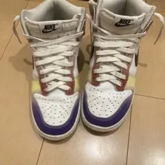 Nike ハイカットスニーカー ホワイト/マルチカラー