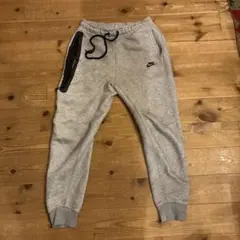 NIKE テックフリース　パンツ グレー