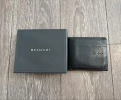 BVLGARI 二つ折り財布 ブラック　クラシックロゴのサムネイル