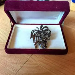 ヴィンテージ 花と葉 ブローチ シルバー系