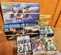 れ*れ様 新品未使用 1/72 マクロス VF-1A×2機 スタンド ウェポンセ れ*れ様 新品未使用 1/72 マクロス VF-1A 2機種 スタンド ウェポン