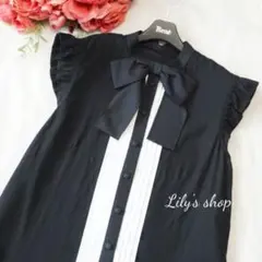 ルネ♡ランブローチ付ブラウスのサムネイル