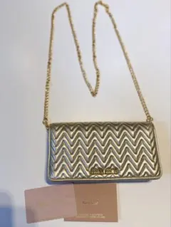 MIU MIU マテラッセ ショルダーバッグゴールドのサムネイル