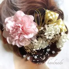 ピンク&ホワイトゴールド〜和装花髪飾り〜結婚式　成人式　卒業式　振袖　七五三　袴