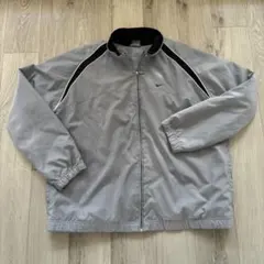 Nike ナイキ　グレー ブルゾン