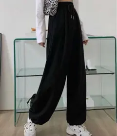 黒いジョガーパンツ スウェット素材 スウェット