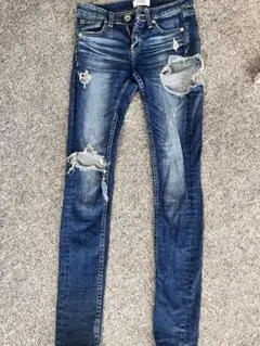 GYDA ミドルウエストSIDE RIPPEDスキニーデニムパンツ