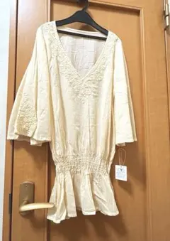 ＊TOPKAPI＊刺繍入り Vネック チュニック （未使用）のサムネイル