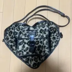 Dr.Martens ショルダーバッグ レオパード柄 ハート型