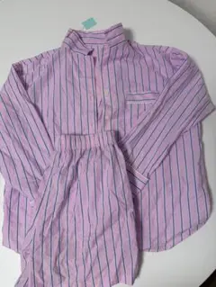 ピンクと青のストライプ長袖シャツ