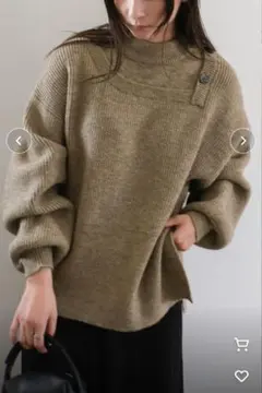 select MOCA　ショルダーボタンサイドスリットニット