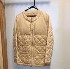 ホワイト ダウンジャケット