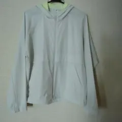 アディダス ウインドブレーカー