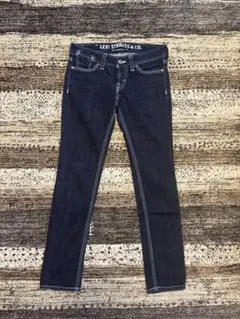 LEVI STRAUSS & CO. ダークブルーデニムジーンズ