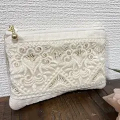 ハンドメイドポーチ　マルチケース　コスメ入れ　お薬入れ　リップケース