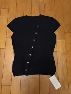 NUSERA 黒 半袖ニット