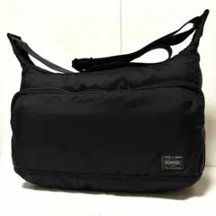 未使用級✨現行タグ ポーターフラッシュ ショルダーバッグ ハーフムーン ブラック