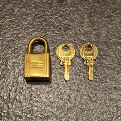 2025年最新】エルメス南京錠カデナの人気アイテム - メルカリ