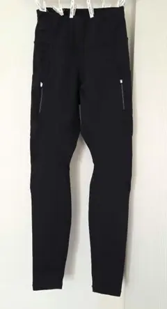 美品　Athleta レギンス XS トレーニング　フットサル　黒