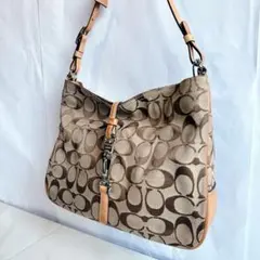 coach hobo oneshoulderbag clip signature