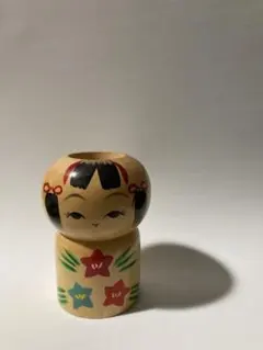木製こけし人形 花柄　小物入れ　ペンスタンド
