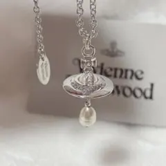ヴィヴィアンウエストウッド ALEKSA PENDANT NECKLACE