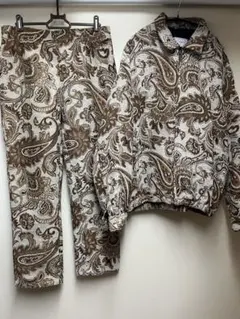 ペイズリー柄　セットアップ　ゴブラン織り　総柄