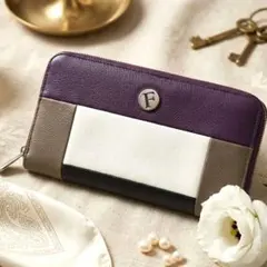 【良品】FURLA フルラ 長財布 ラウンドファスナー マルチカラー 紫 レザーのサムネイル