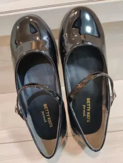 BETTY KIDS フォーマルシューズ 23.0 黒