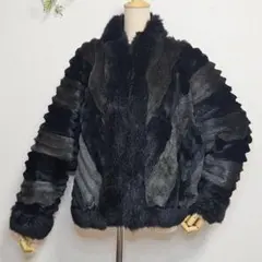 美品】リスファー/毛皮 リアルファー/裏地総柄/装飾ボタン/ファー 