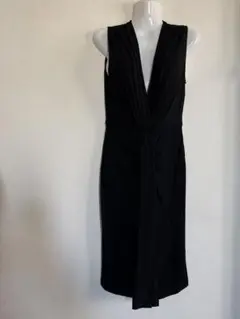 シビラ ブラック ノースリーブワンピース