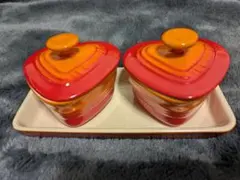 【美品】Le Creuset ル・クルーゼハート型ラムカン トレイ付き食器のサムネイル