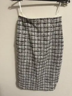 ANAYIチェック柄タイトスカート 赤インナー付き