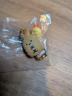 すみっコぐらし　ビスケット　チャーム