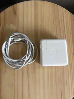 mac 61W USB-C 電源アダプタ 本体　純正のサムネイル