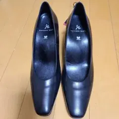 Item thumbnail for item 835ff5e3-65f9-45f3-88a9-06700cf9d8cd