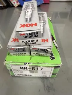 s321v ハイゼットカーゴ プラグとブレーキパッドのサムネイル