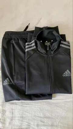 adidas ブラック ジャージ上下セット