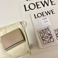 ⭐*︎様 大幅お値下げ中！LOEWE 三つ折り　財布 2025年最新】ロエベ 三つ折りの人気アイテム - メルカリ