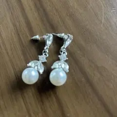 パールとクリスタルのドロップピアス