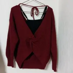 バーガンディ Vネックカーディガンとキャミソールセット