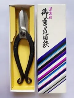 越後鍛冶職人が作った日立銀紙３号池坊鋏6本セット 越後鍛冶職人が作ったステン日立銀紙3号池坊鋏 - メルカリ