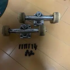 ウィールビスセットサンダートラックチタン スケボートラック