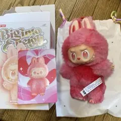 ラブブBig into Energy ぬいぐるみペンダント　LOVE