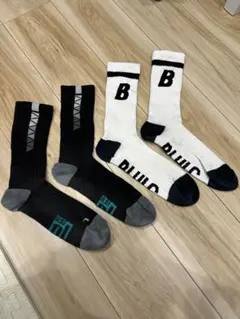 ボーラホリック　バスケットボールソックスセット（白/黒）セット売りです