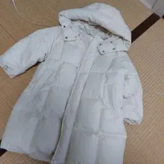 ホワイトフード付きダウンコート　120